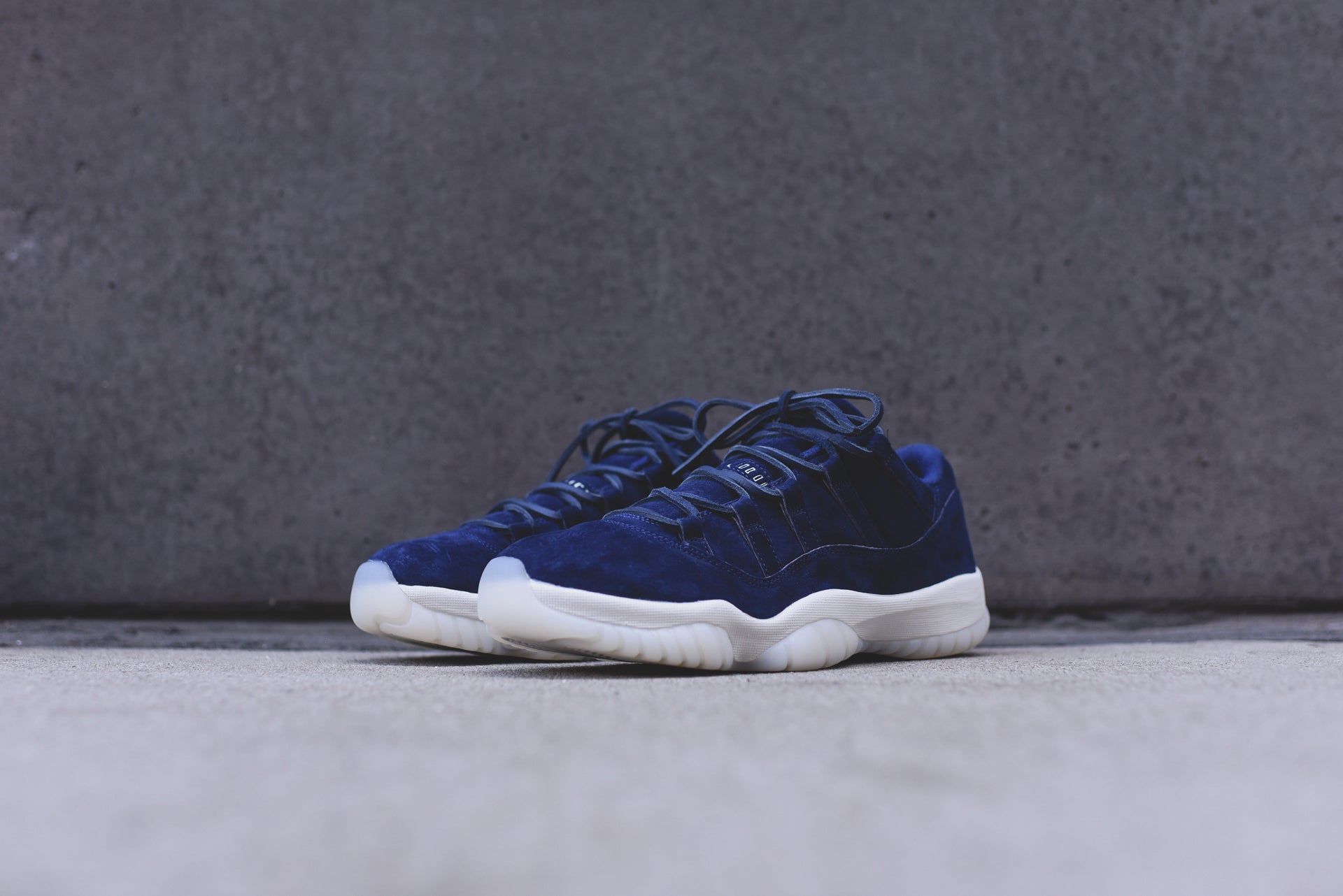 Nike Air Jordan 11 Retro Low SD - Binary Blue