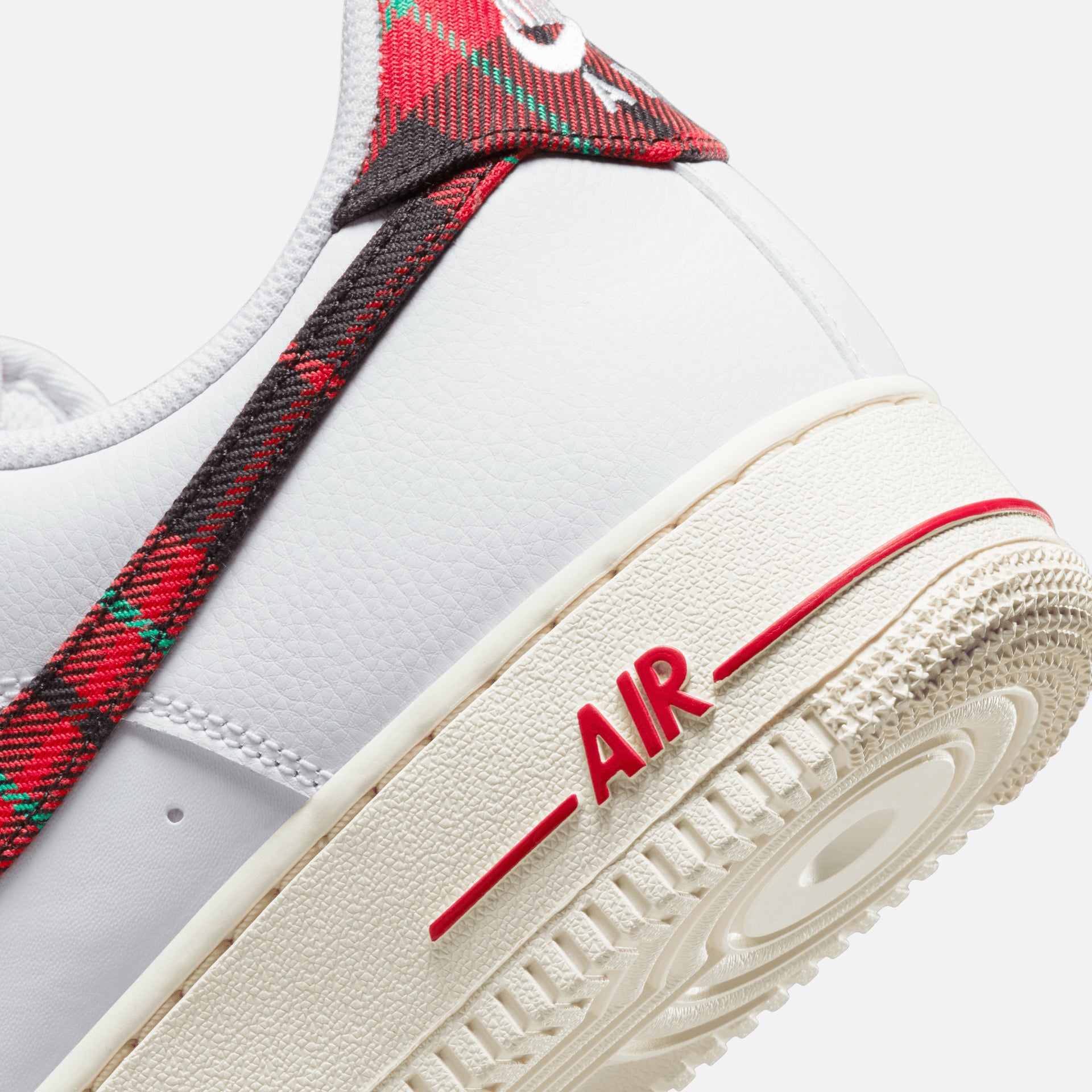 Nike Air Force 1 `07 LV8 - Nos White / University Red / Stadium