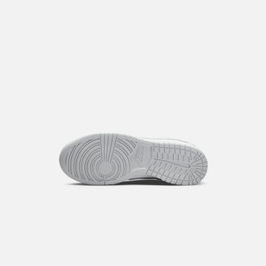 Nike Dunk Low Retro - White / Pure Platinum