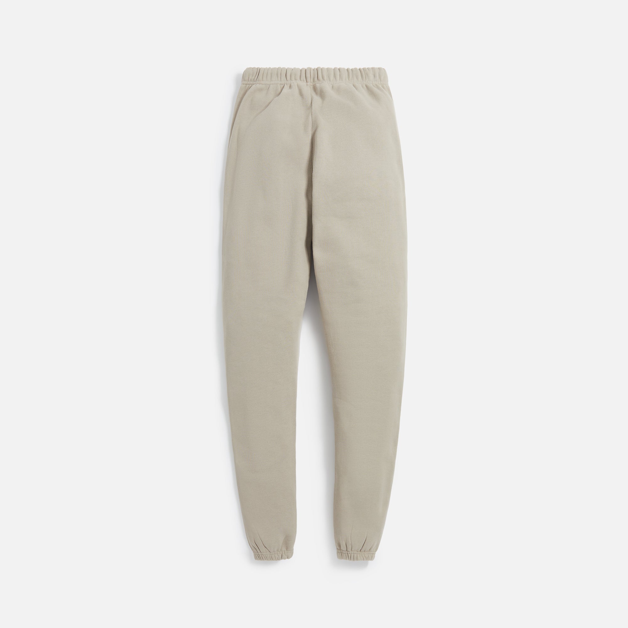 【2021AW】Essentials Sweatpants Essentials Sweatpants - Smoke – Kith
