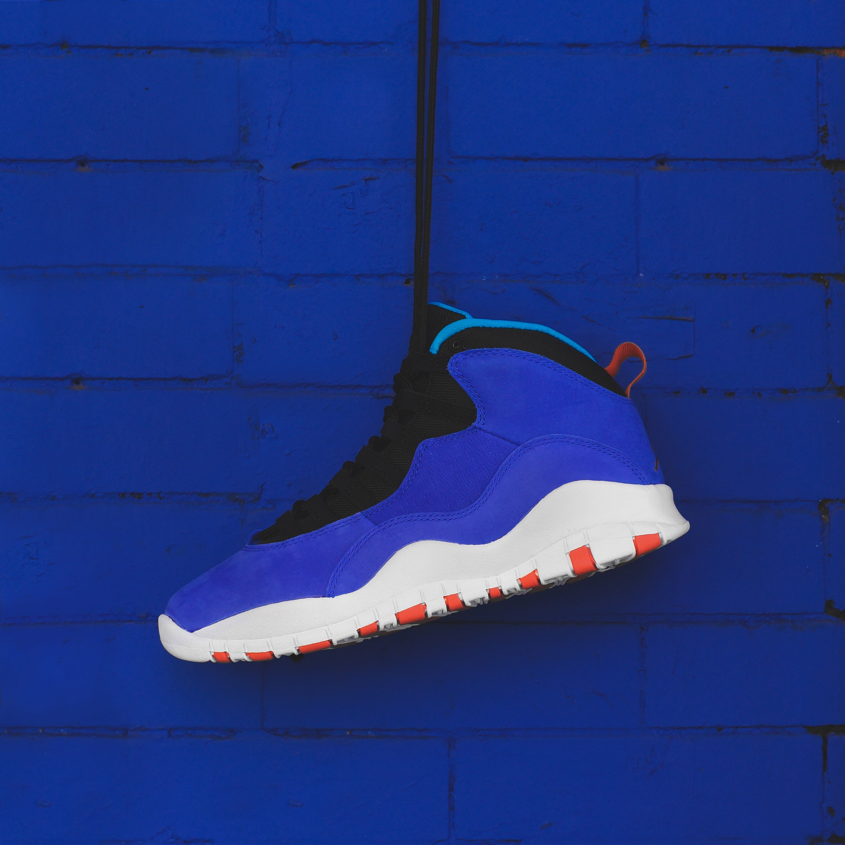 Black and on sale blue jordan 10