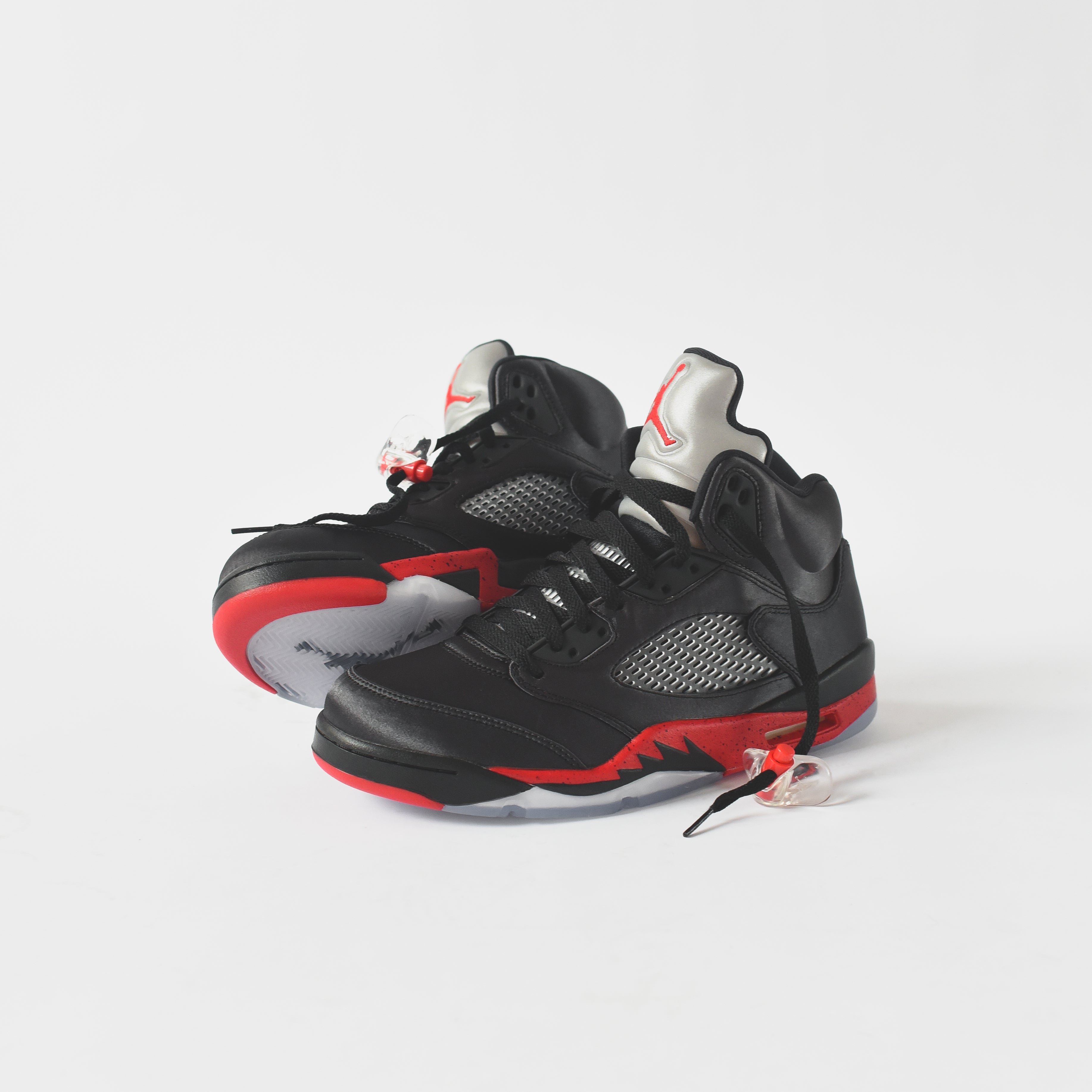 Air jordan 5 store satin black red