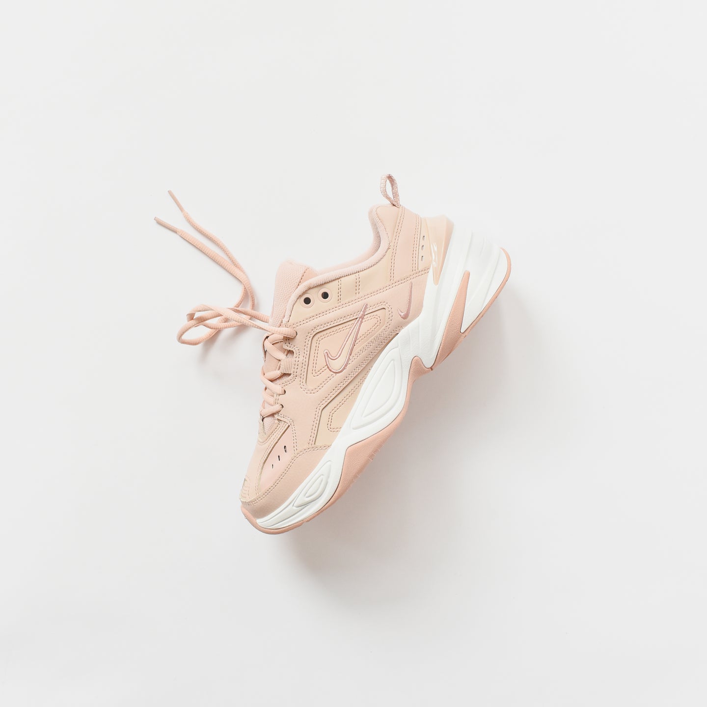 tekno nike beige