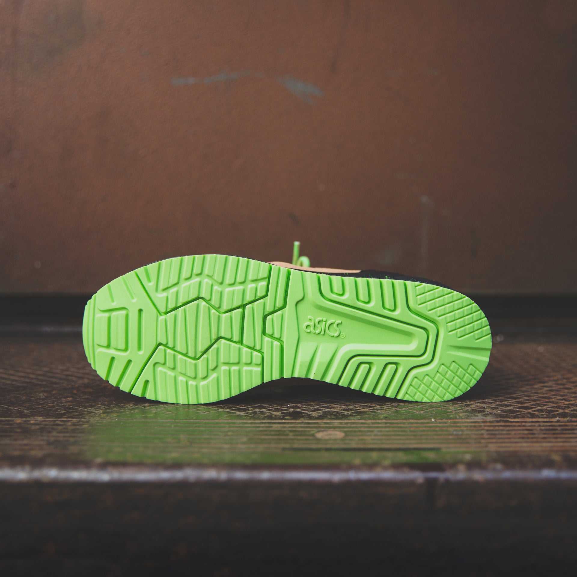Asics x SneakerFreaker F&F Gel Lyte III - Beige / Green