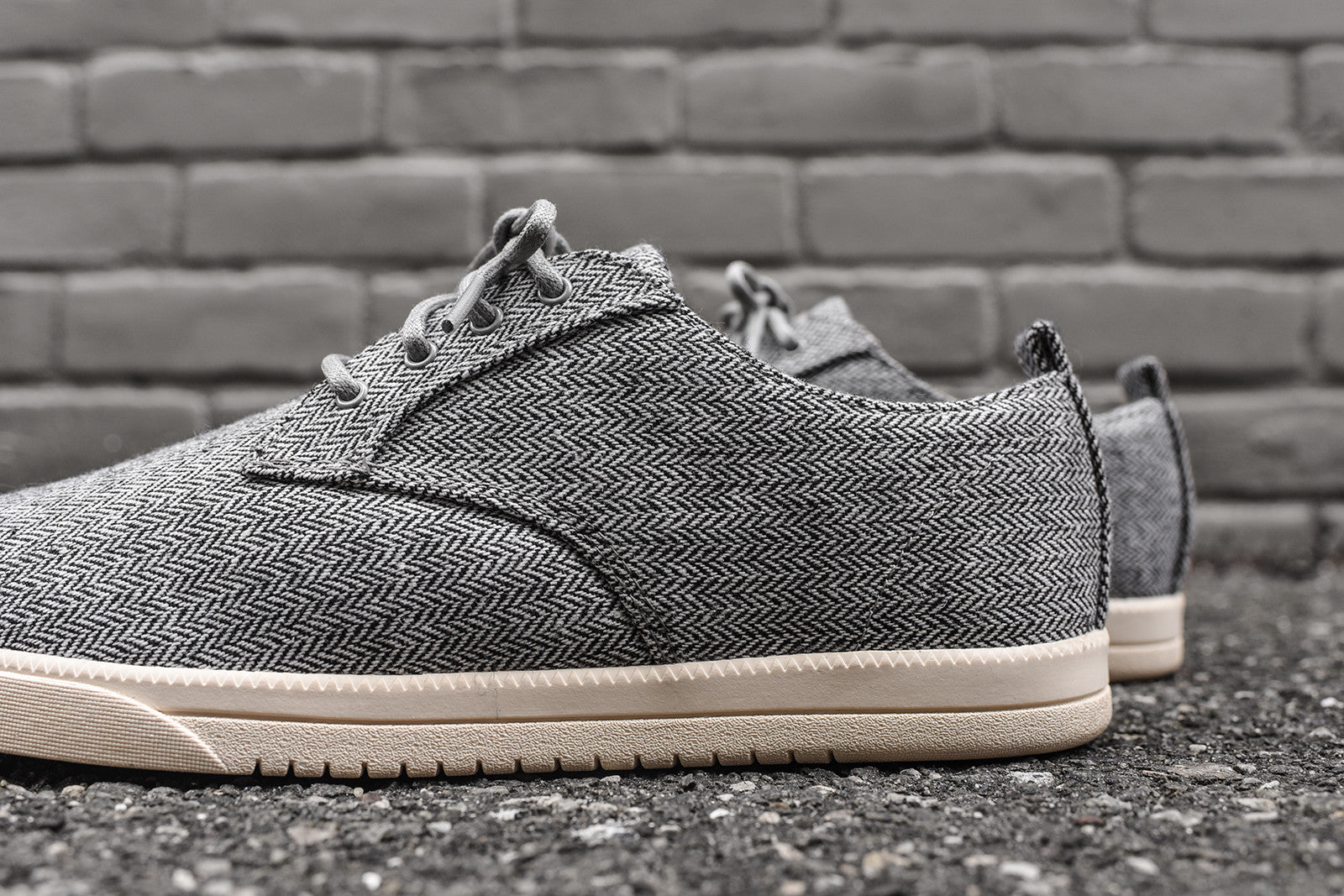 Clae Ellington - Gravel