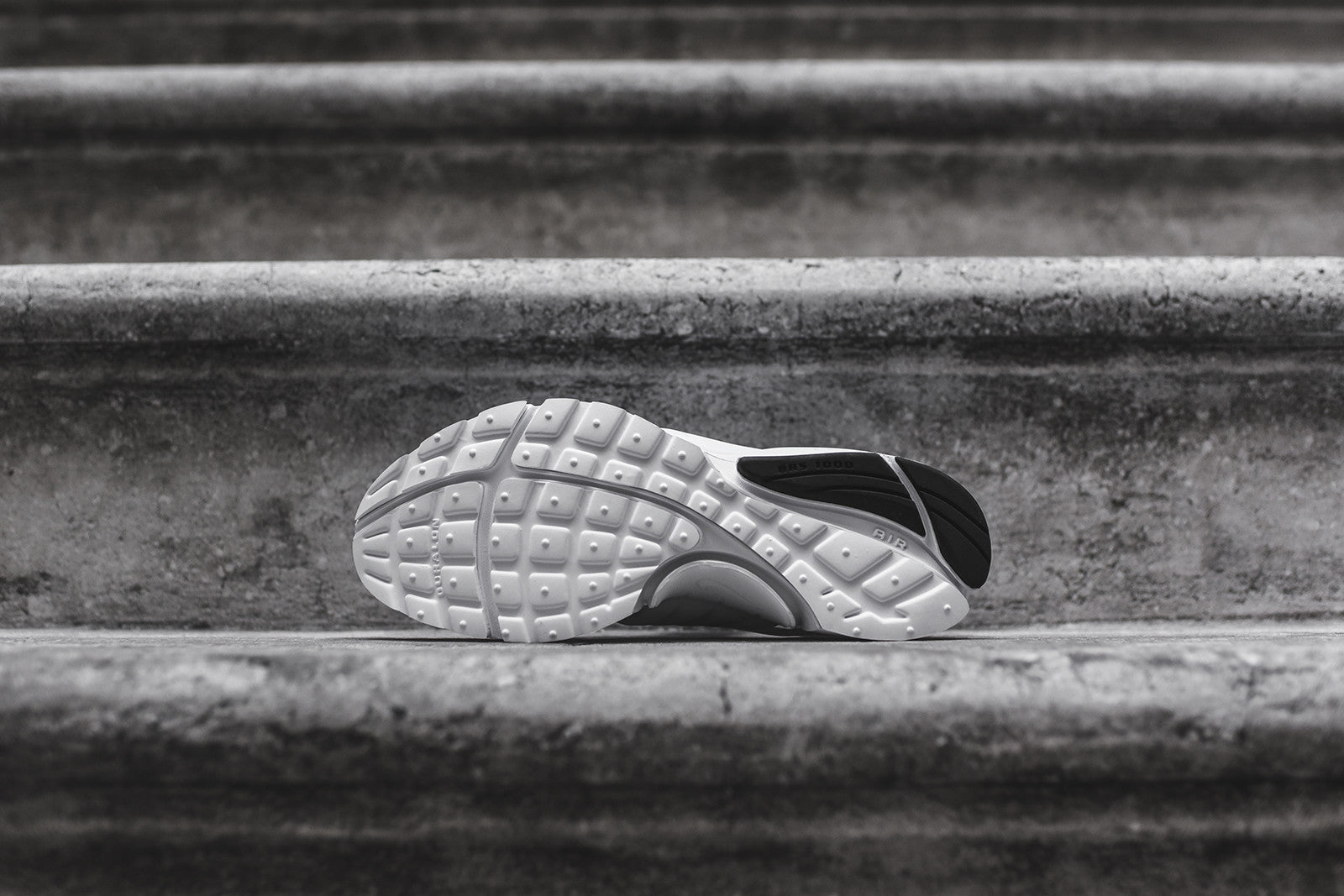 nike air presto essential white