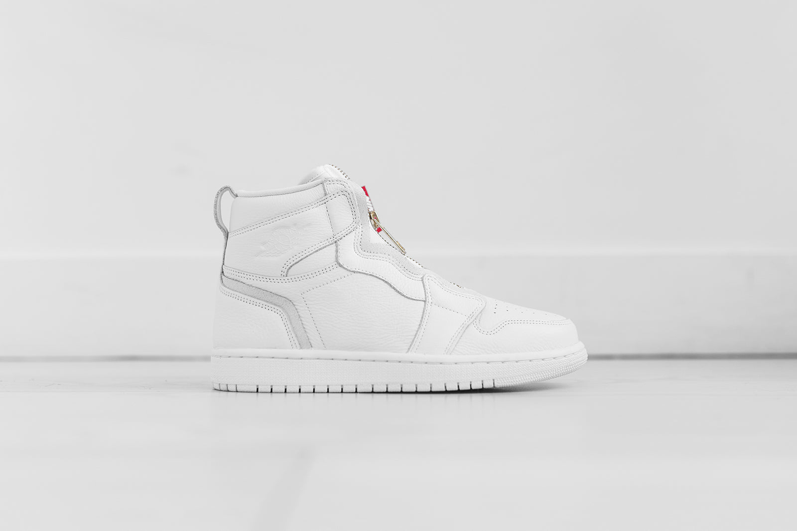 Nike WMNS Air Jordan 1 High Zip - Triple White