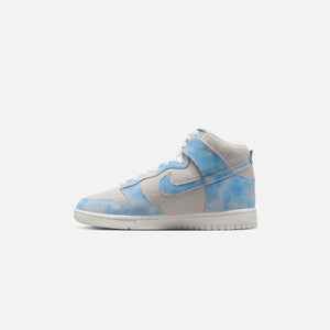 Nike WMNS Dunk High Se Tde - Celestine Blue / Sail