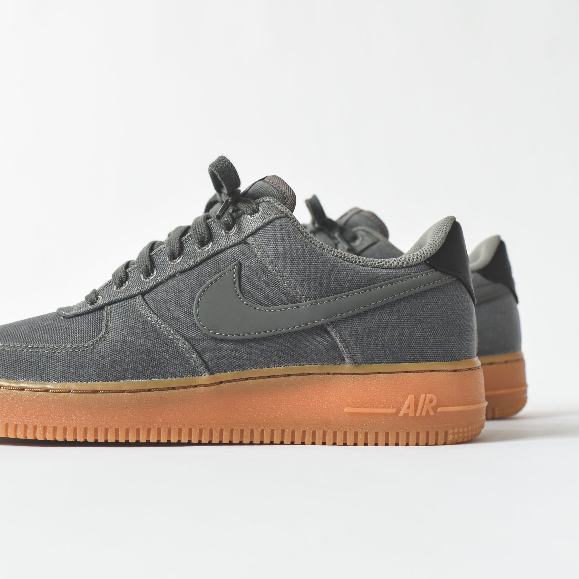 Nike Air Force 1 - Pewter / Gum