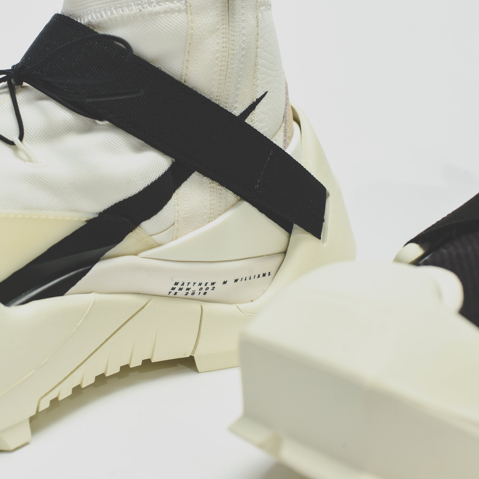 Nike x MMW Free TR 3 - Ivory / Black
