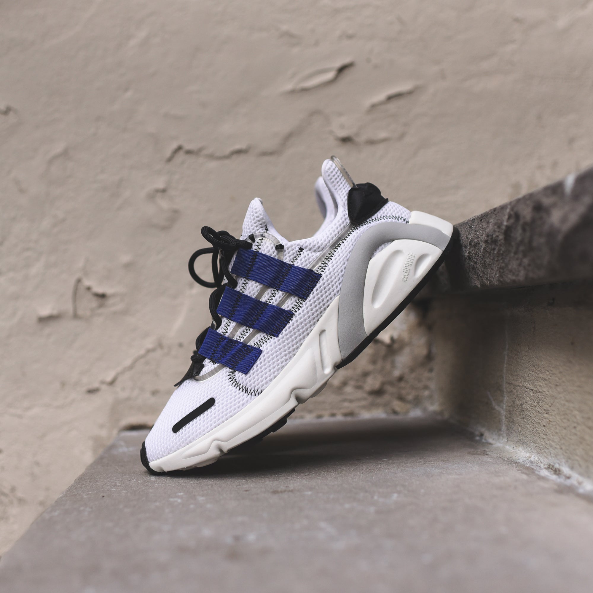 Adidas lxcon hot sale blue white