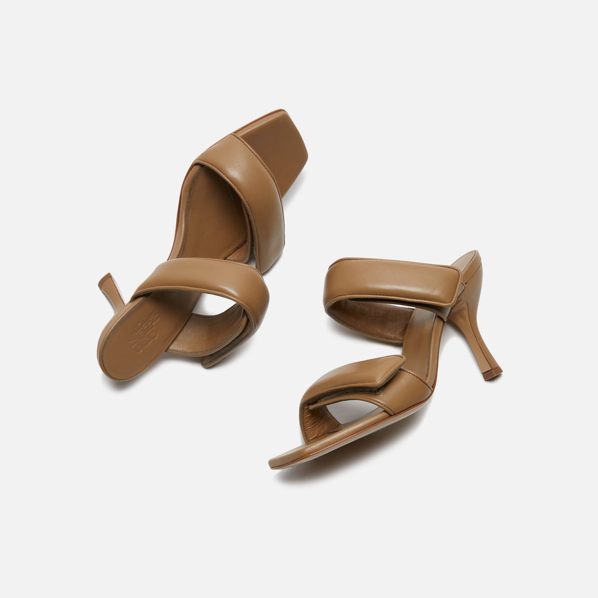 Gia Borghini Perni 03 - Nude Brown