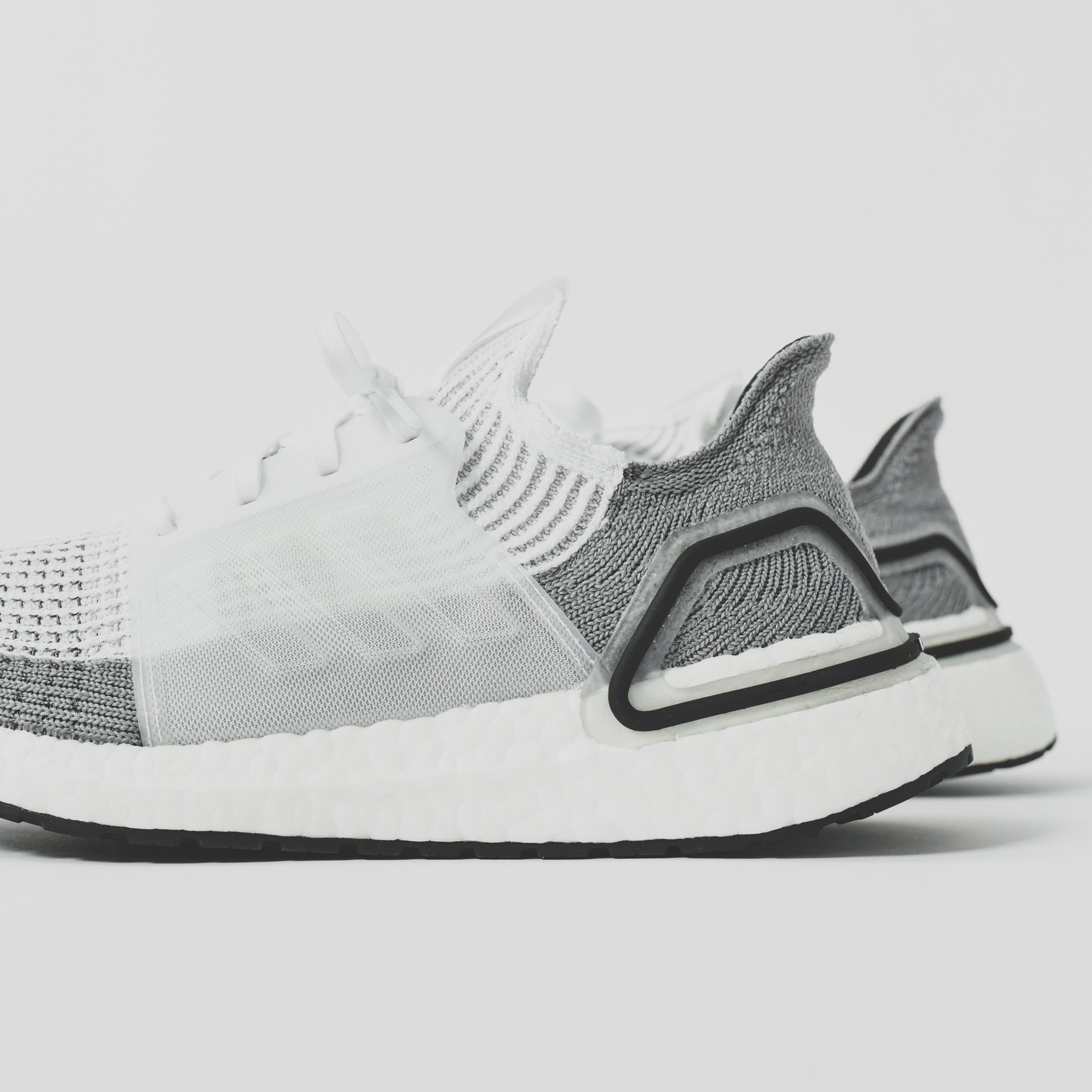 adidas Originals WMNS UltraBoost 19 - Cloud White / Crystal White / Grey Two