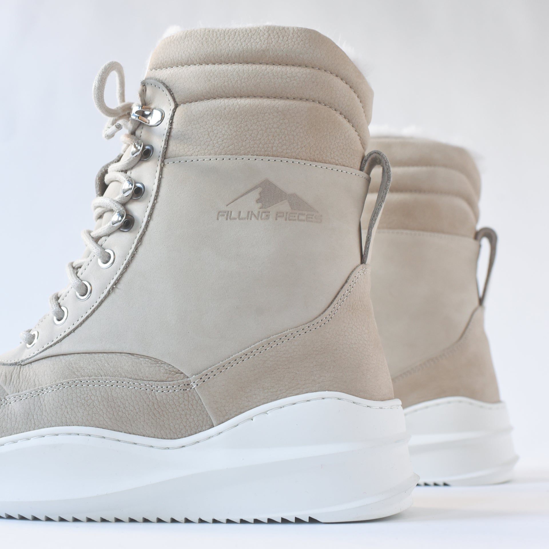 Filling Pieces Tsaatan 2.0 - Beige / White