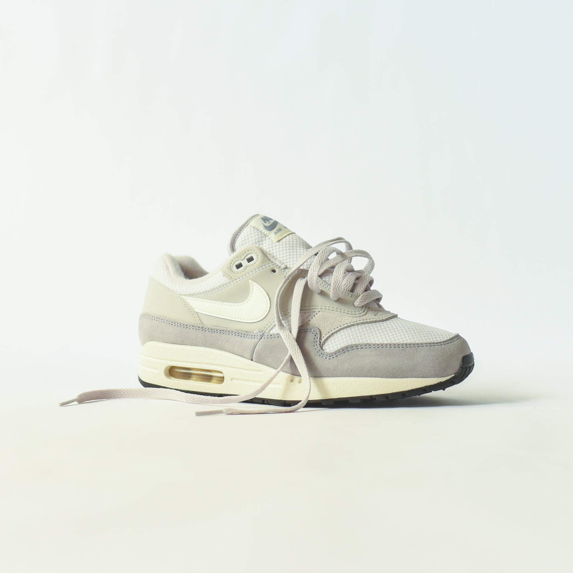Nike Air Max 1 - Vast Grey / Sail / Wolf Grey