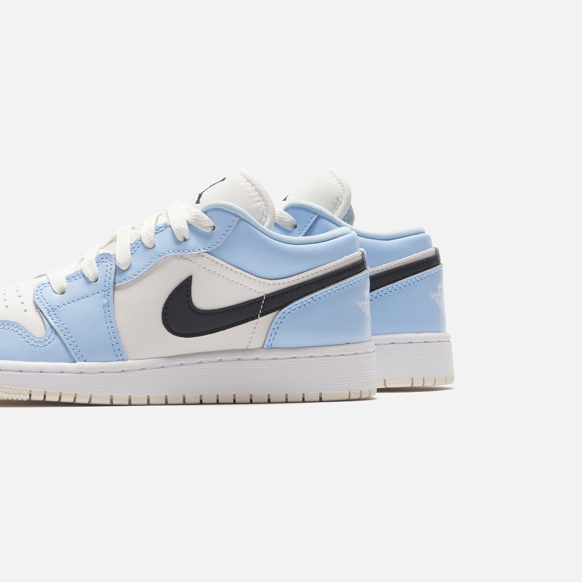 Nike Air Jordan 1 Low - Ice Blue / Black / Sail / White