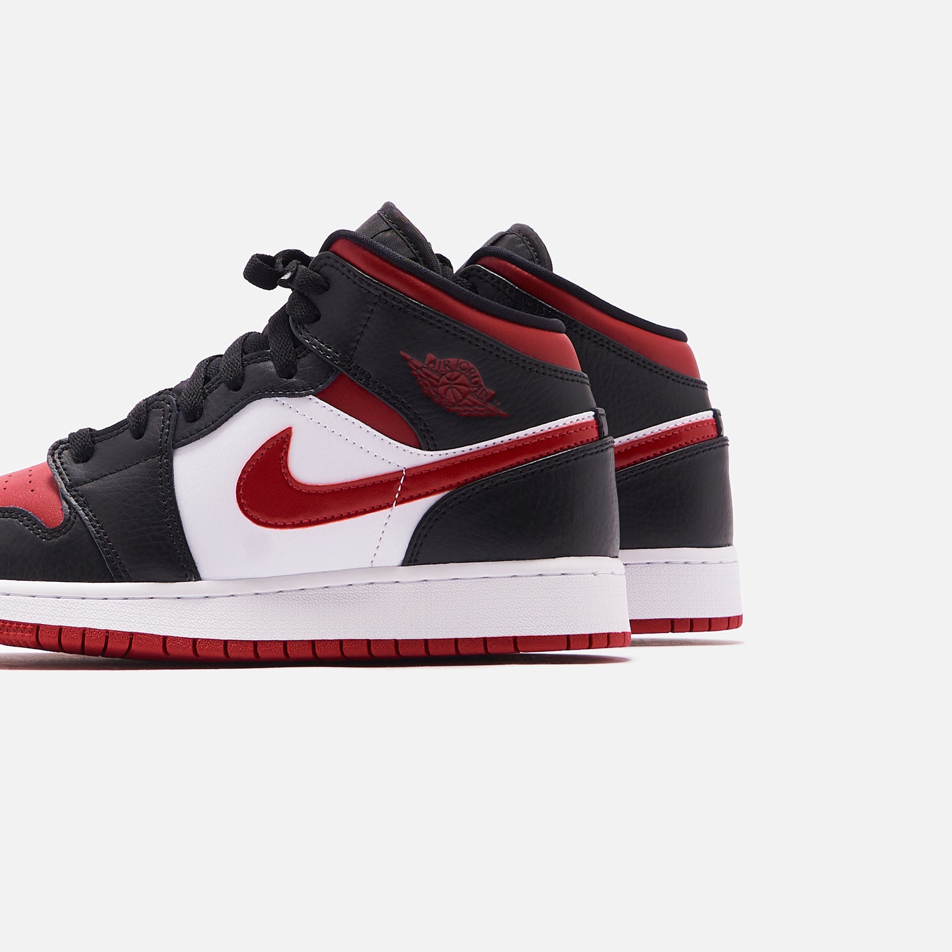 Nike Air Jordan 1 Mid - Black / Fire Red / White