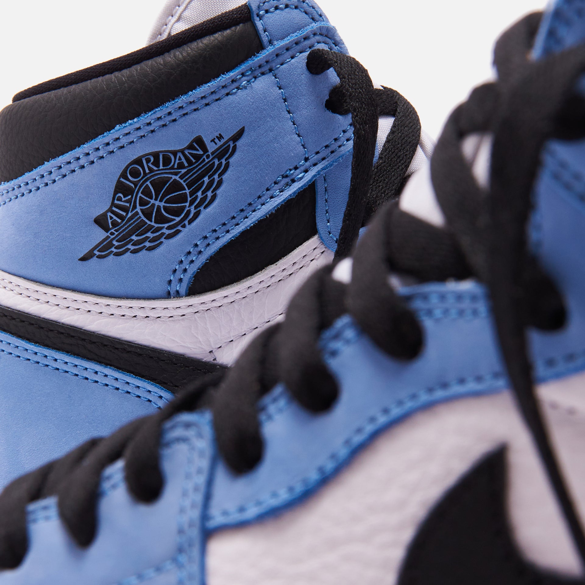 Nike Air Jordan 1 Retro High OG - University Blue