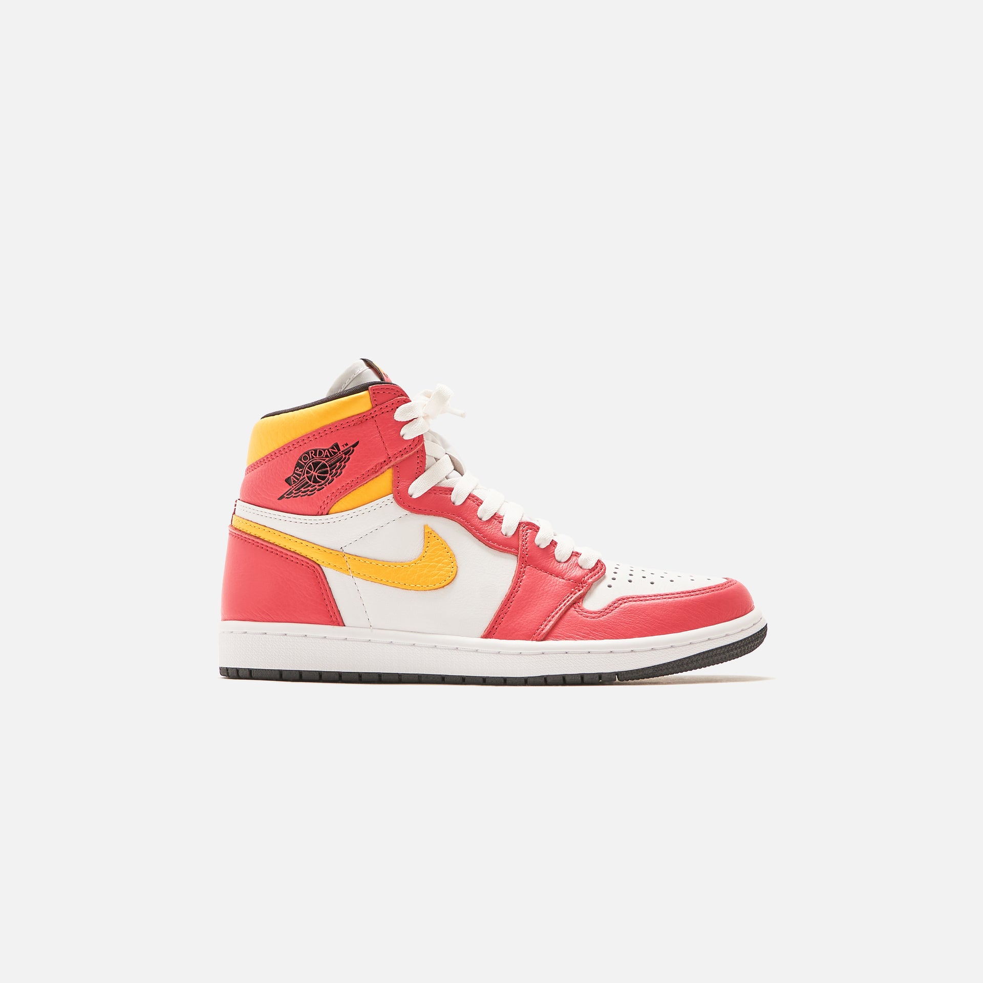 Nike Air Jordan 1 Retro High OG - Light Fusion Red / Black / White