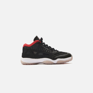 Nike Air Jordan 11 Retro Le - Black / True Red / Multicolor