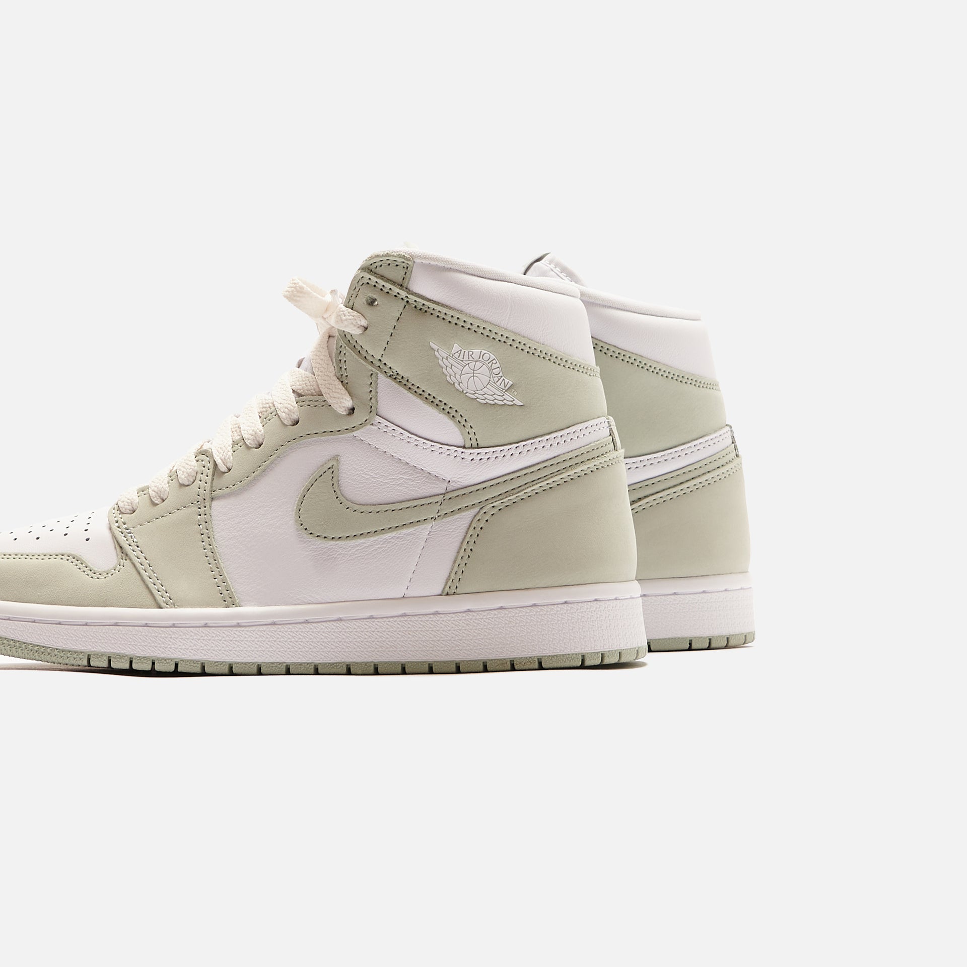 Nike WMNS Air Jordan 1 High OG - Seafoam / White / Healing Orange