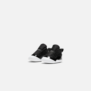 Nike Air Jordan 11 Retro - Black / Multi-Color