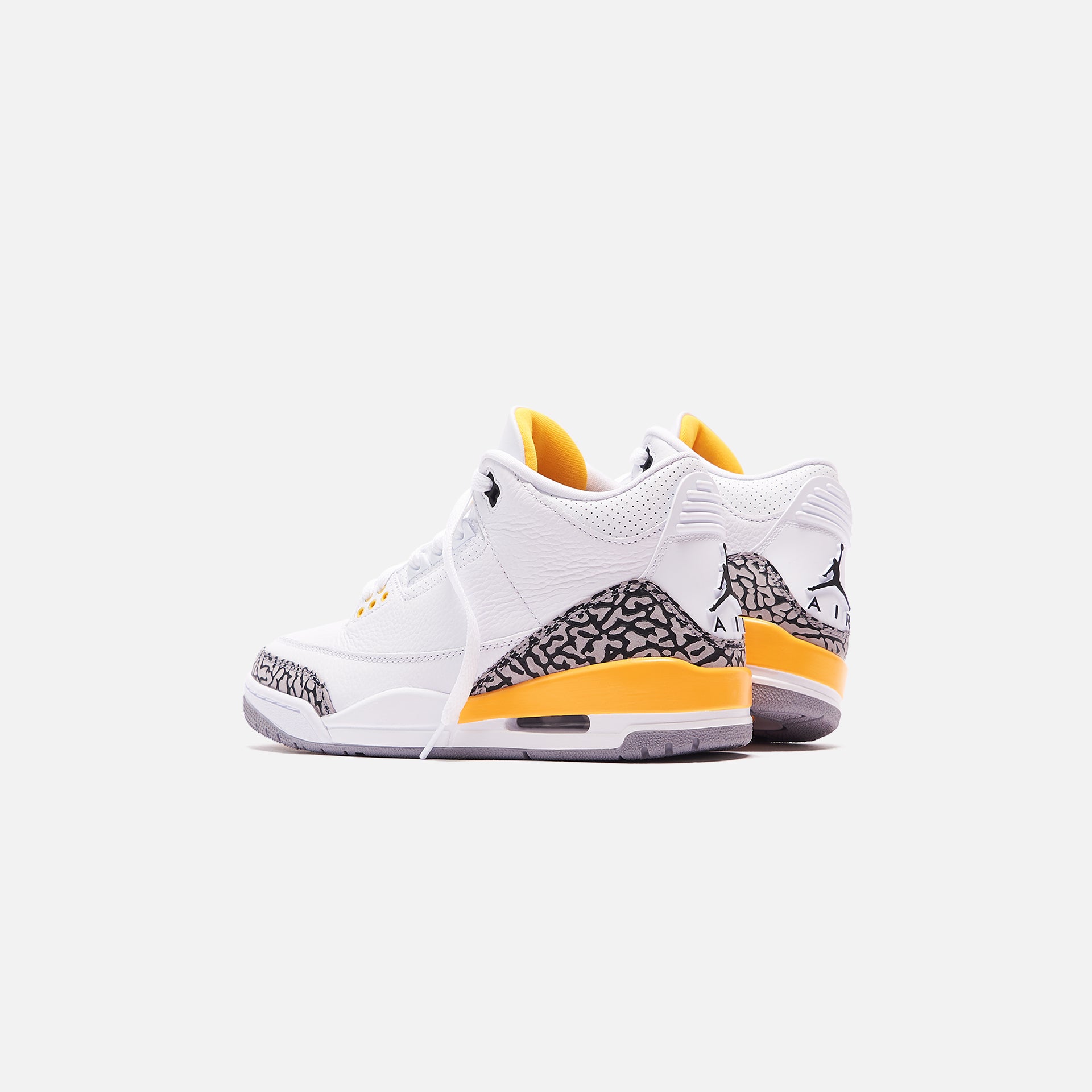 Nike WMNS Air Jordan 3 - White / Black / Laser Orange / Cement Grey