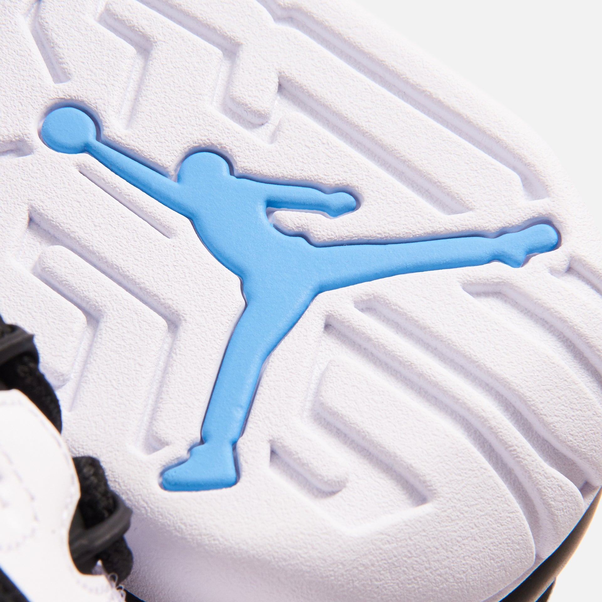 Nike Air Jordan 9 Retro - White / University Blue / Black
