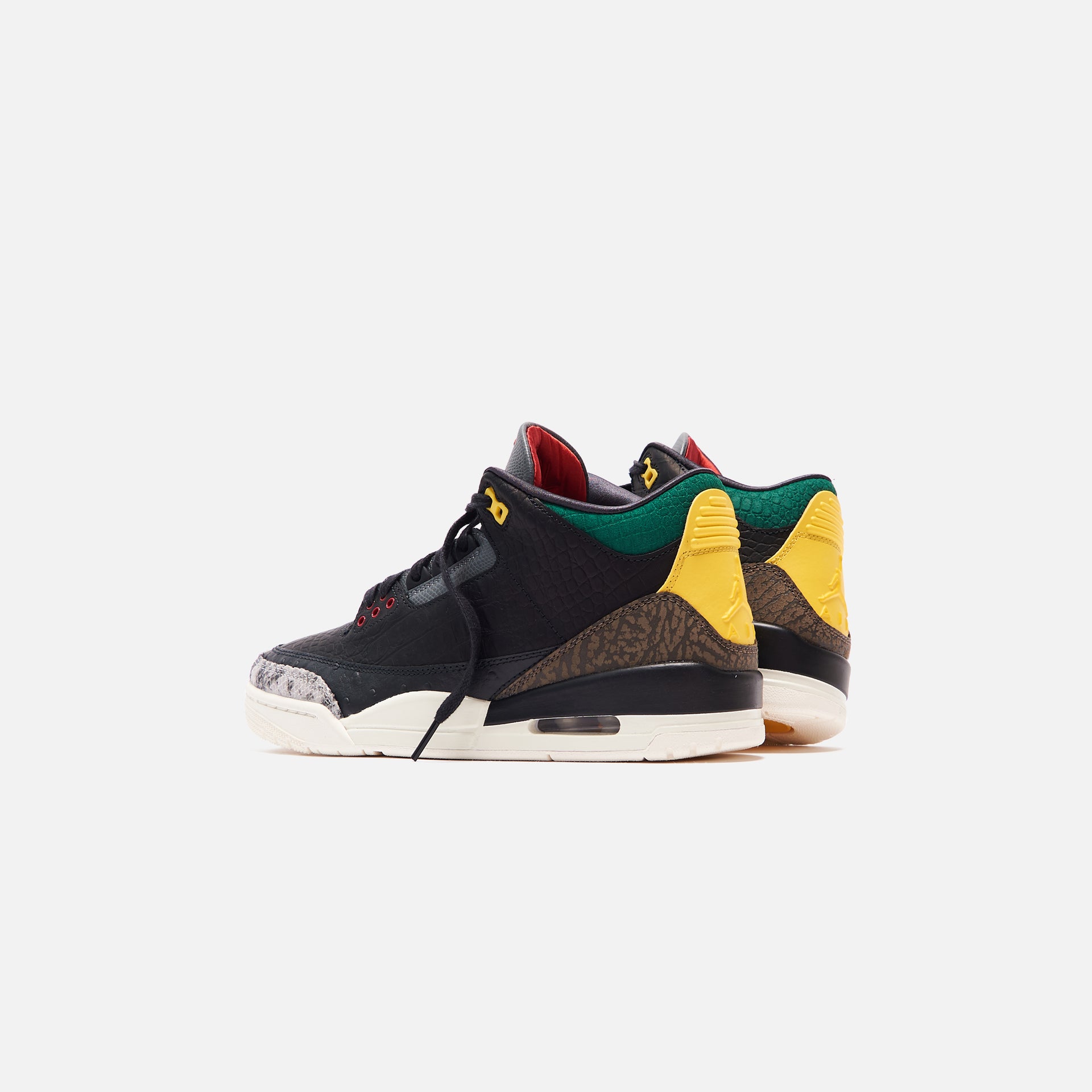 Nike Air Jordan Retro 3 SE - Black / White / Gorge Green