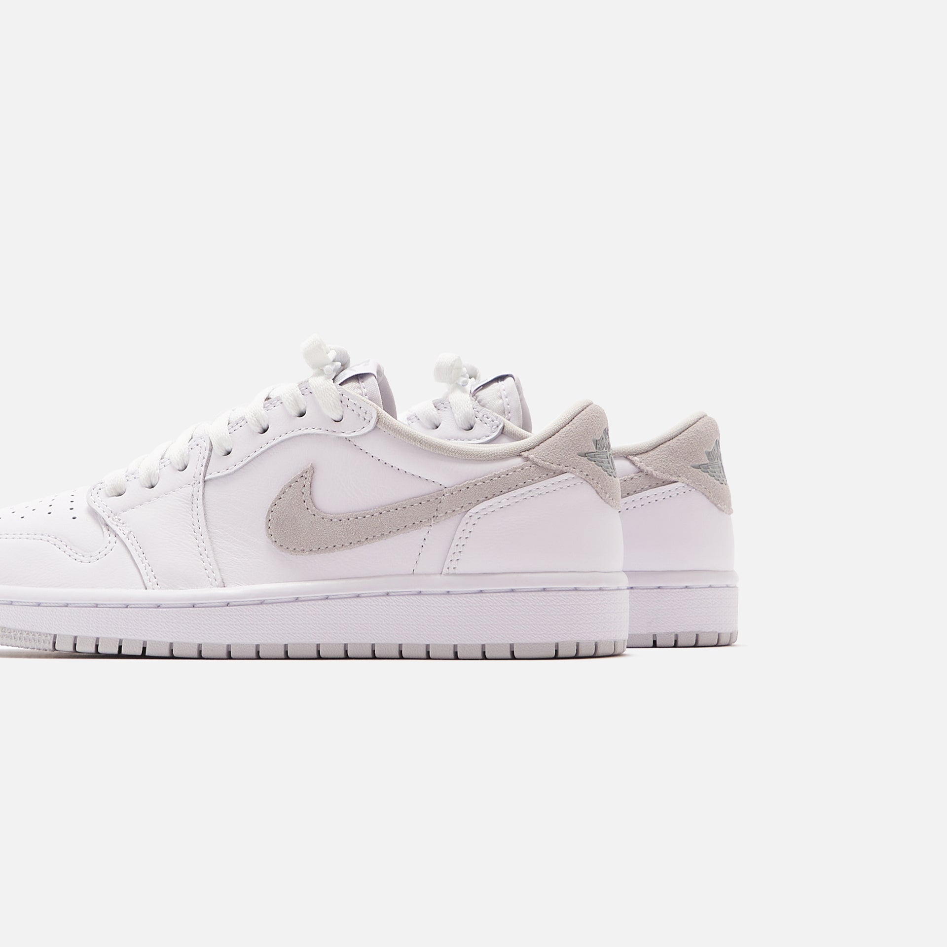 Nike Air Jordan 1 Low OG - White / Neutral Grey / Particle Grey