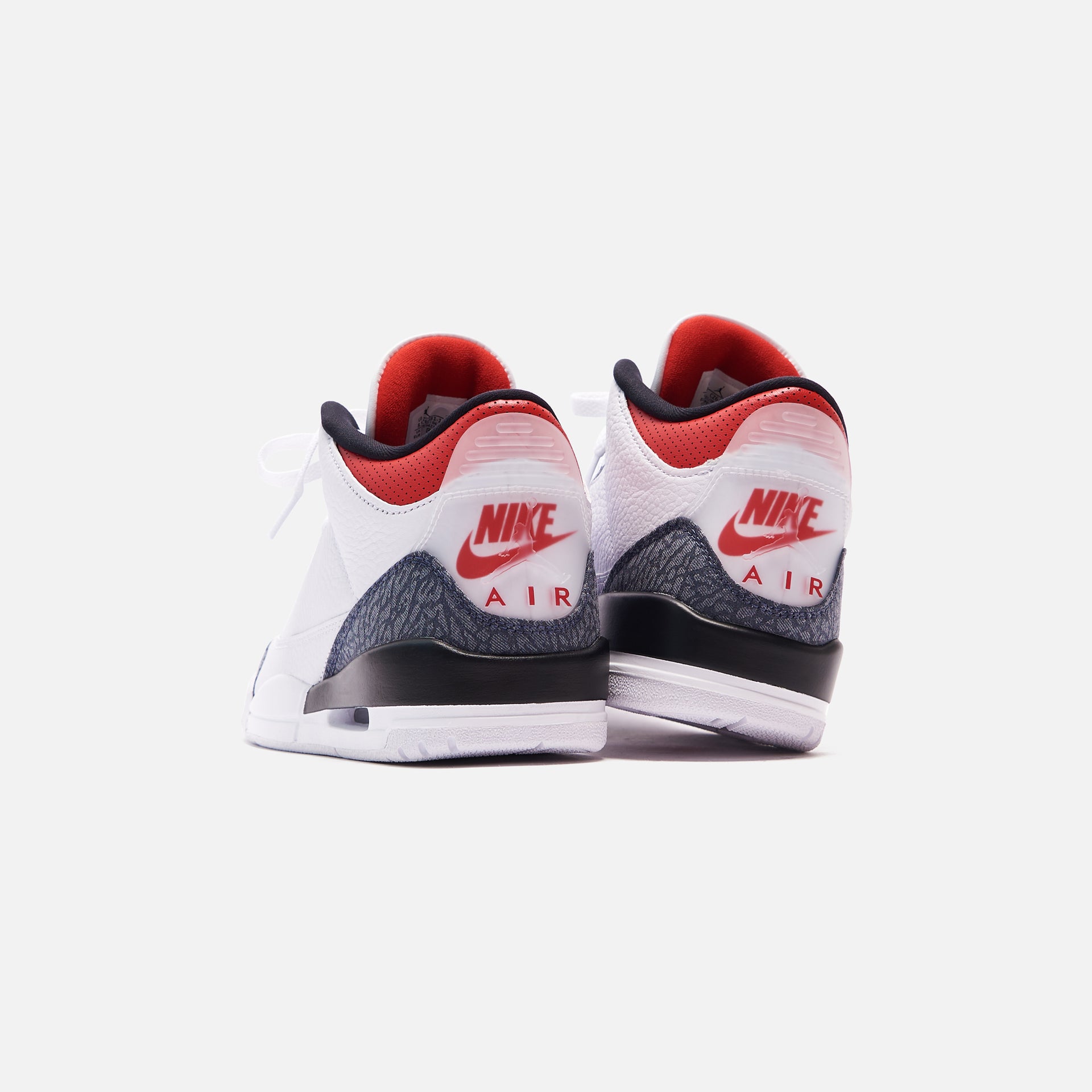 Nike Air Jordan 3 Retro SE - White / Fire Red / Black