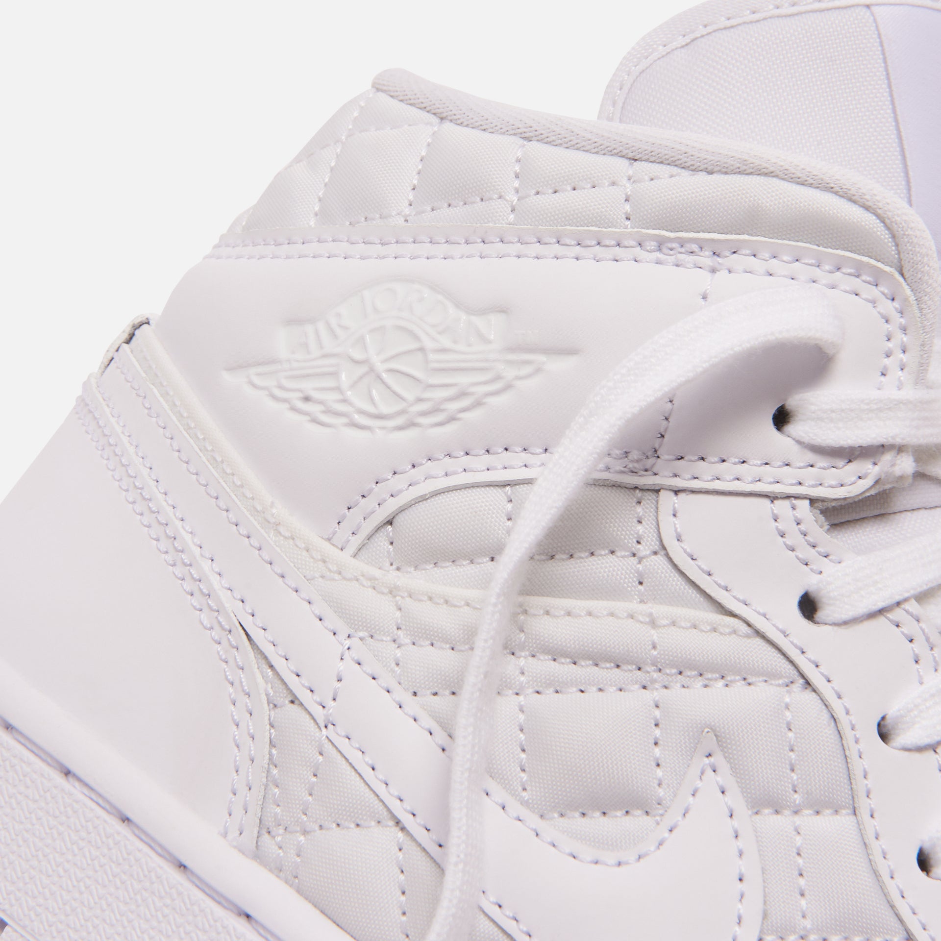 Nike WMNS Air Jordan 1 Mid Quilted - White / Black