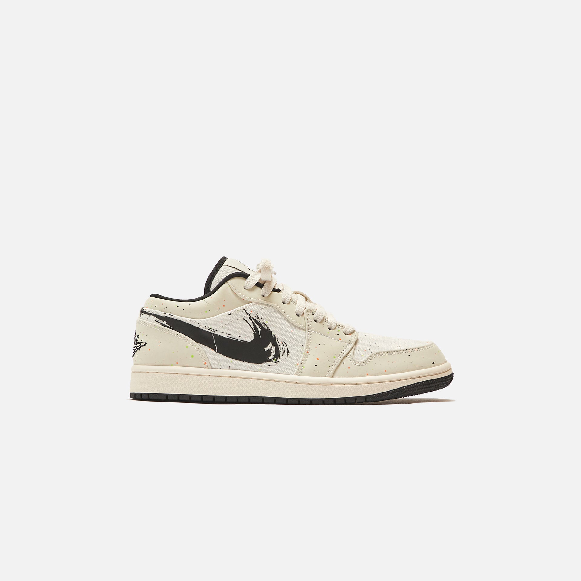 Nike Air Jordan 1 Low Se - Sail / Black / Total Orange / Electric Green