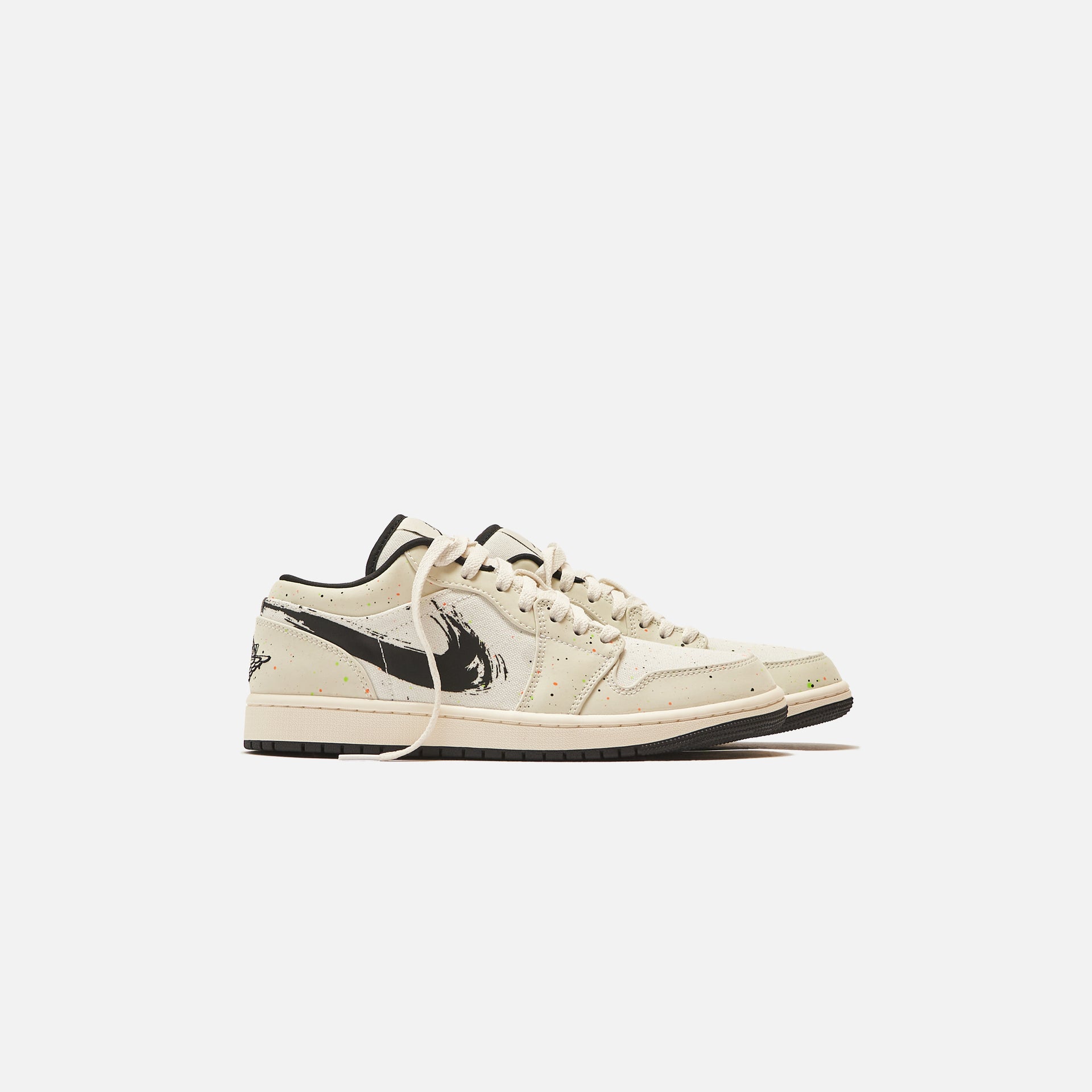 Nike Air Jordan 1 Low Se - Sail / Black / Total Orange / Electric Green