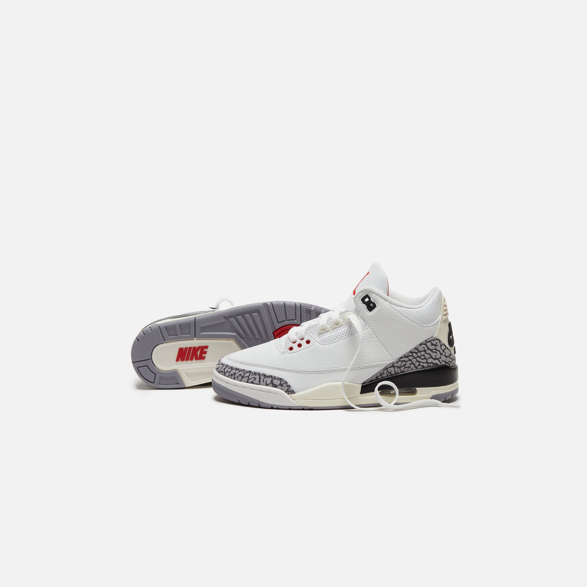 Nike Air Jordan 3 Retro - Summit White / Fire Red / Black / Cement