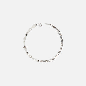 Justine Clenquet Charly Choker