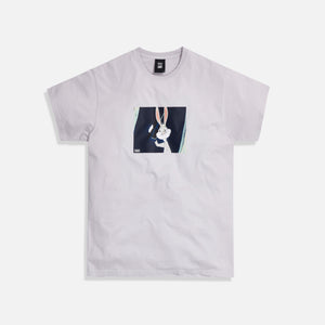Kith x Looney Tunes What's Up Doc Tee - Oyster Mushroom