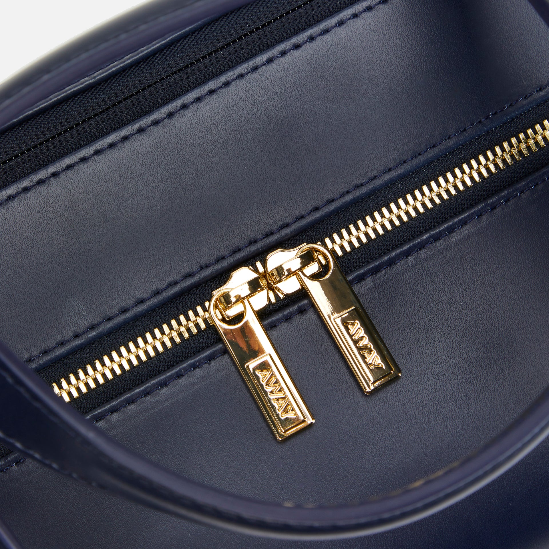 Kith for Team USA & Away Leather Everywhere Bag - Navy