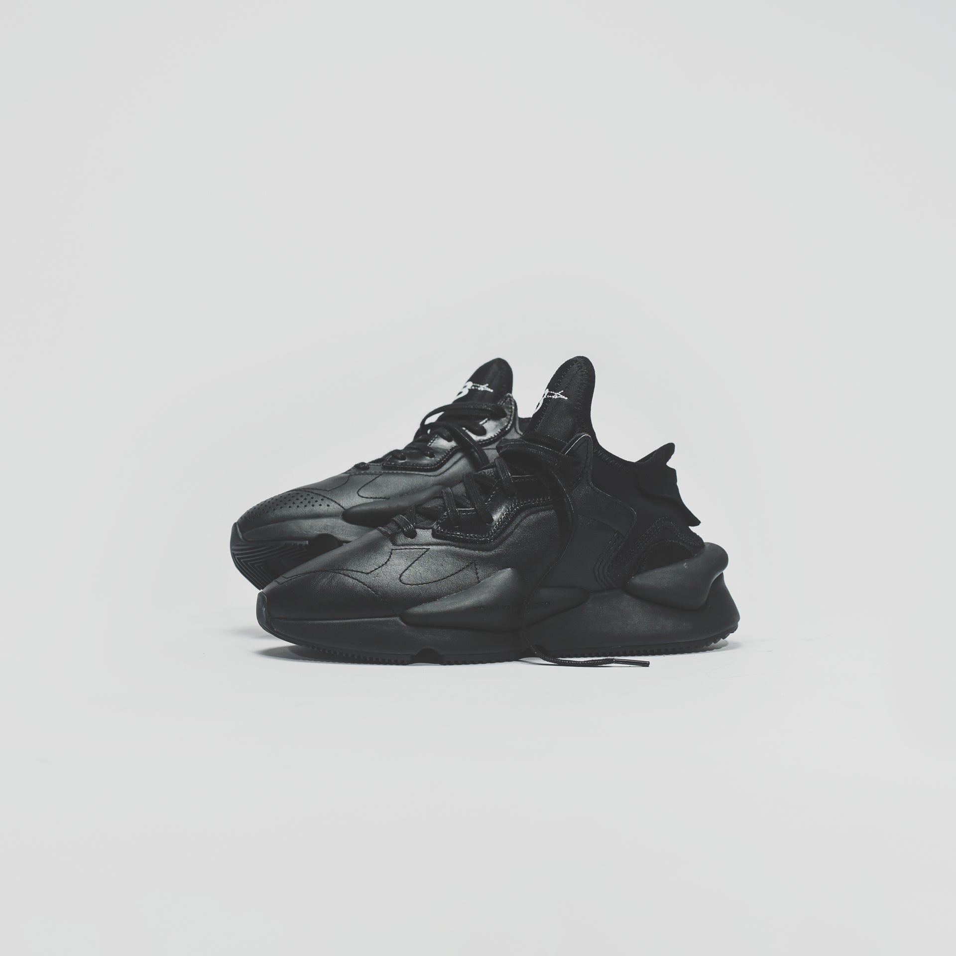 Y-3 Kaiwa - Black / White