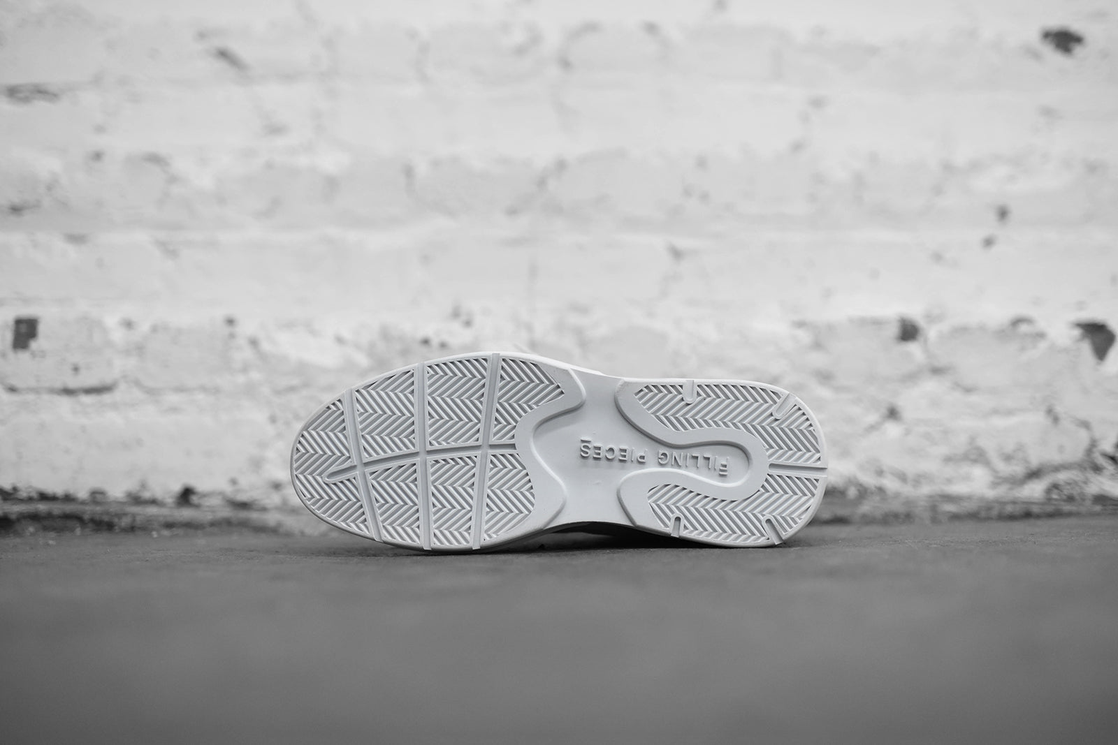 Filling Pieces Lay Up Icey 2 Flow - White