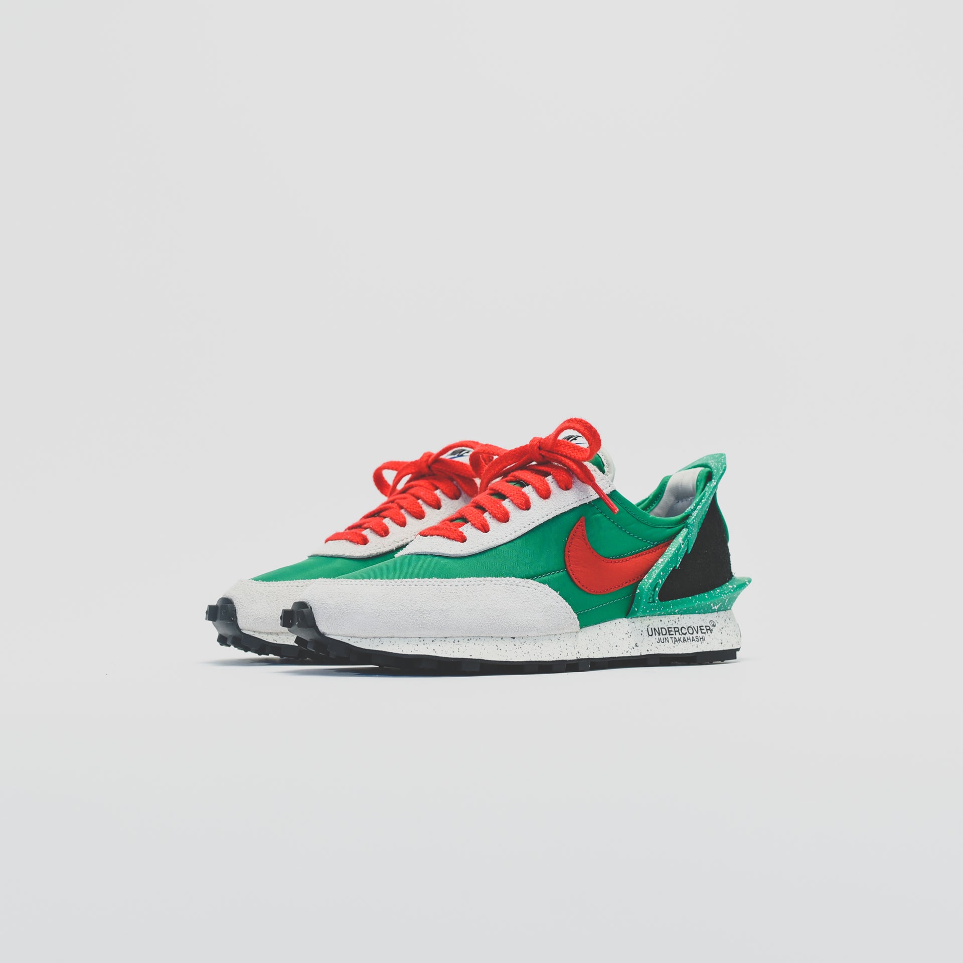 Nike x Undercover WMNS Daybreak - Lucky Green / University Red