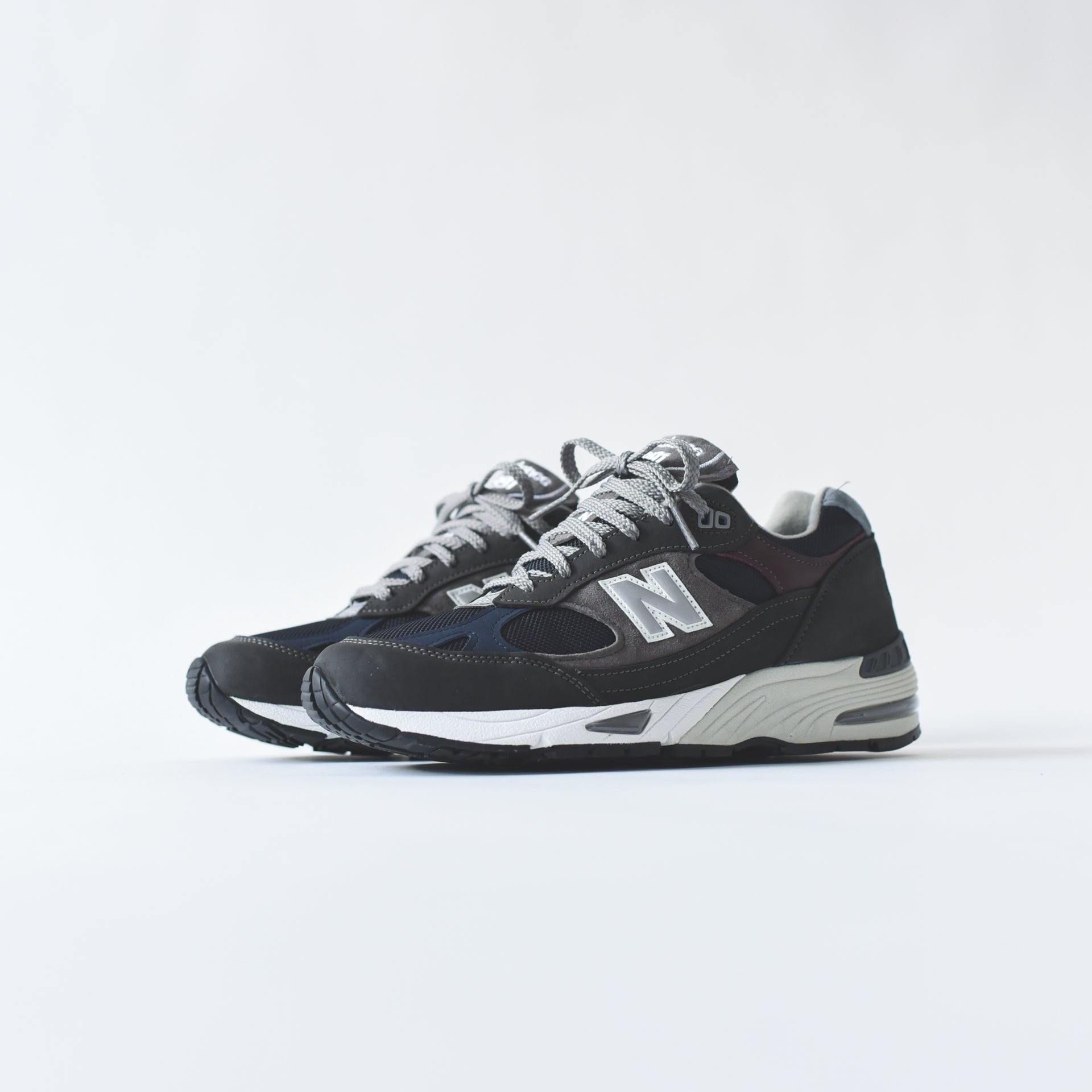 New Balance M991GNN - Olive / White