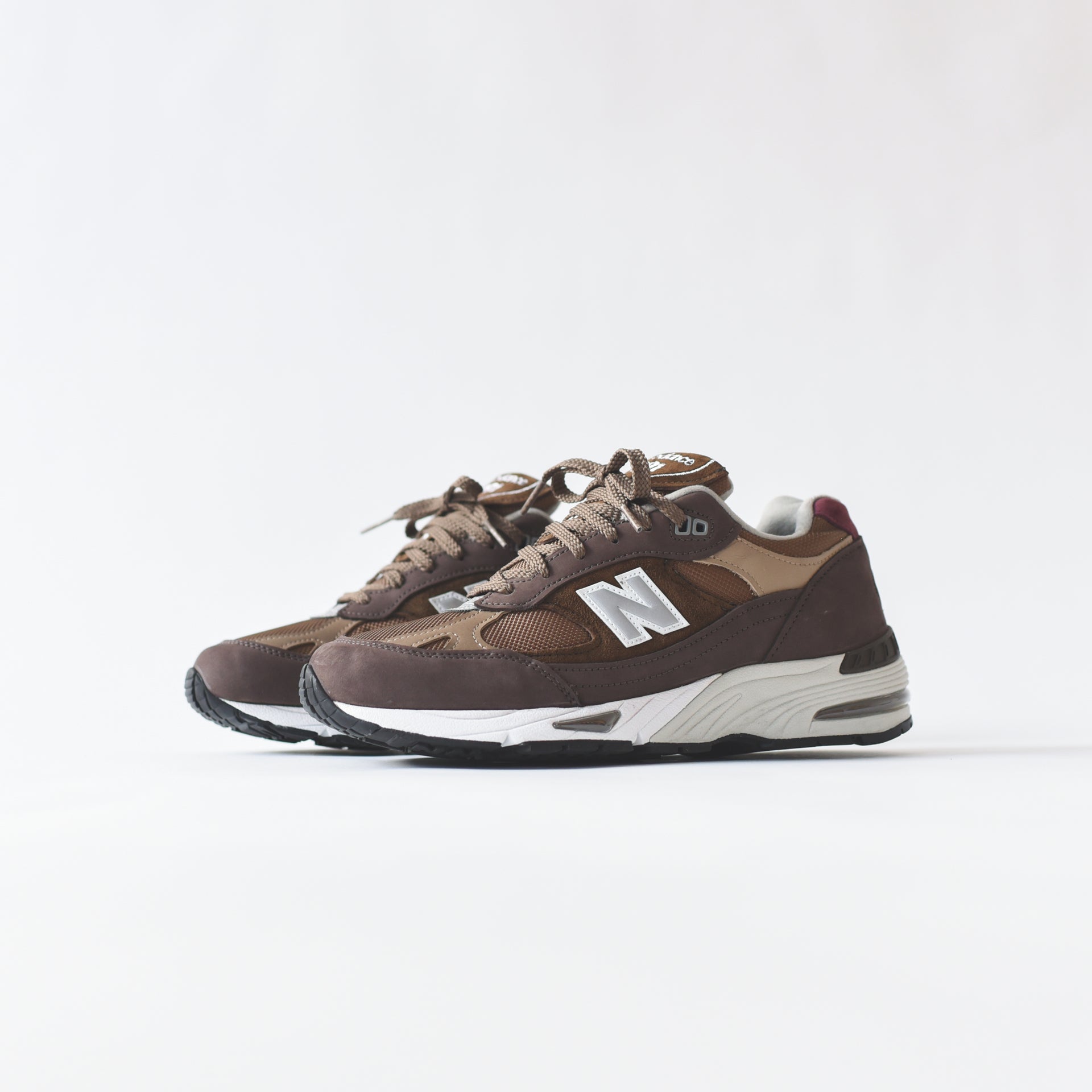 New Balance M991NGG - Brown / White