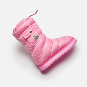 Moncler Gaia Pocket Mid Snow Boots - Pink