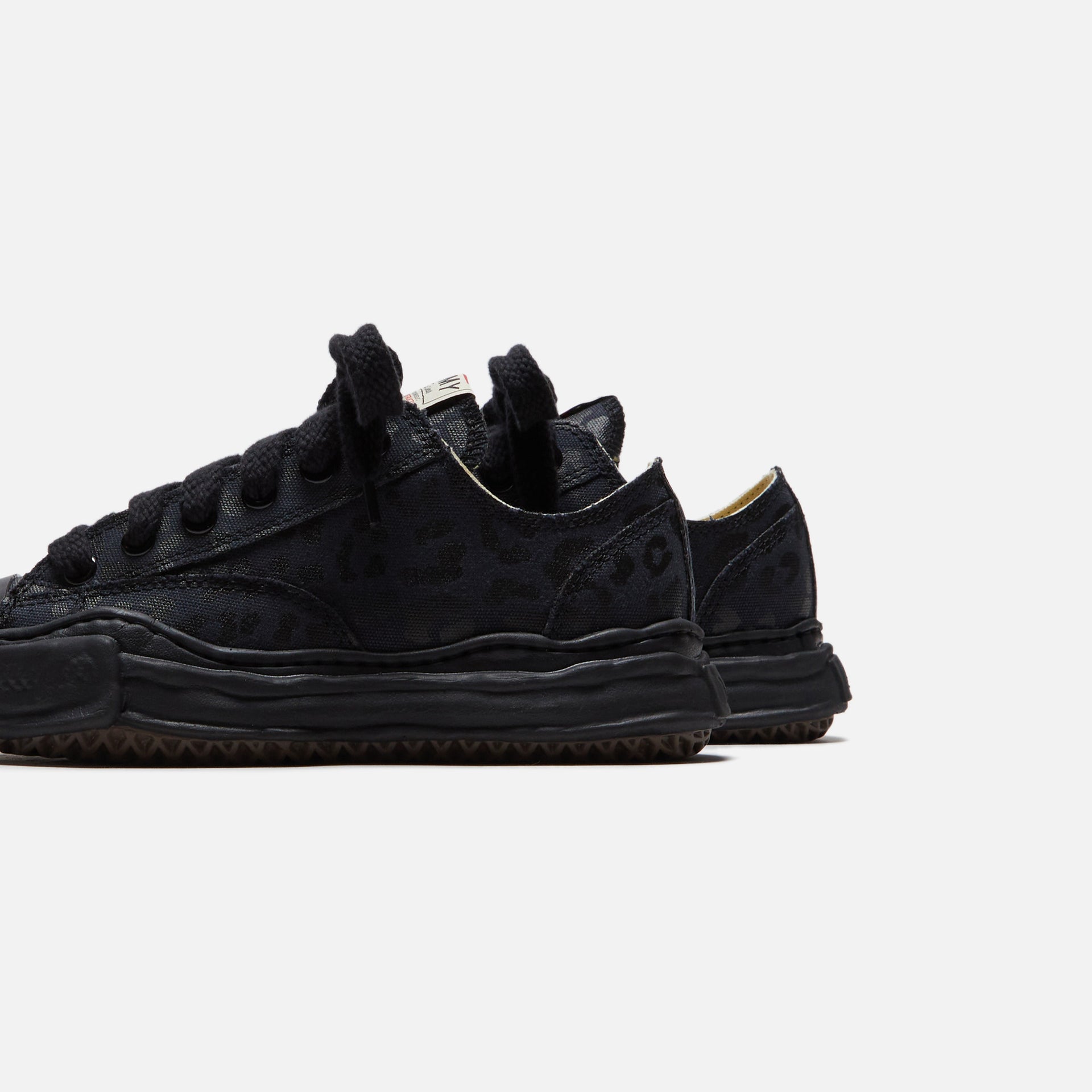 Mihara Yasuhiro Peterson Low Sole Canvas - Black
