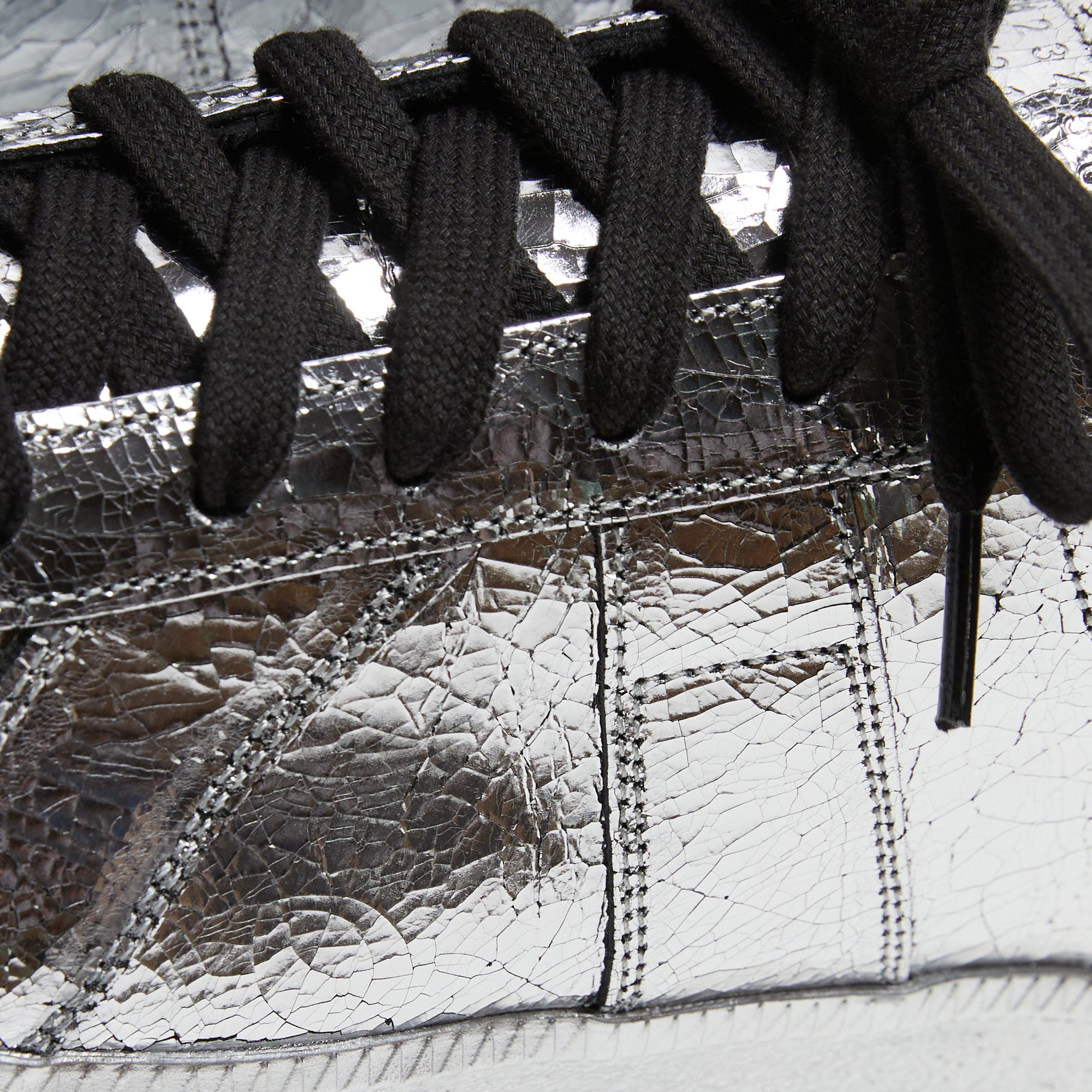 Maison Margiela■Replica ブロークンミラースニーカー Margiela Replica - Broken Mirror Silver – Kith