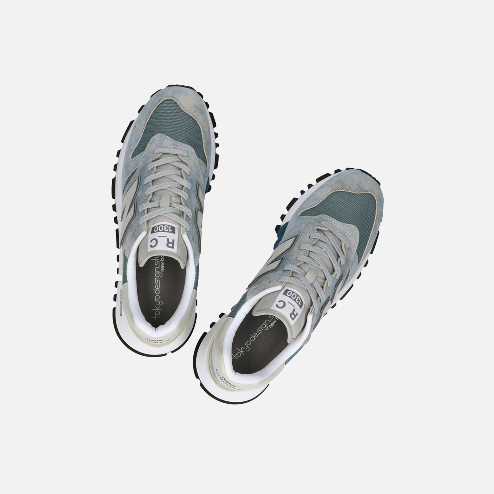 New Balance Tokyo Design Studio RC 1300 - Grey