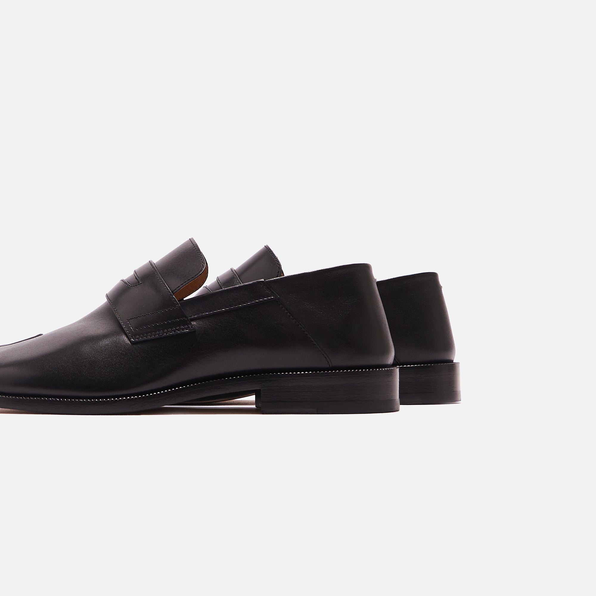 Maison Margiela Tabi Loafer Babouche - Black – Kith