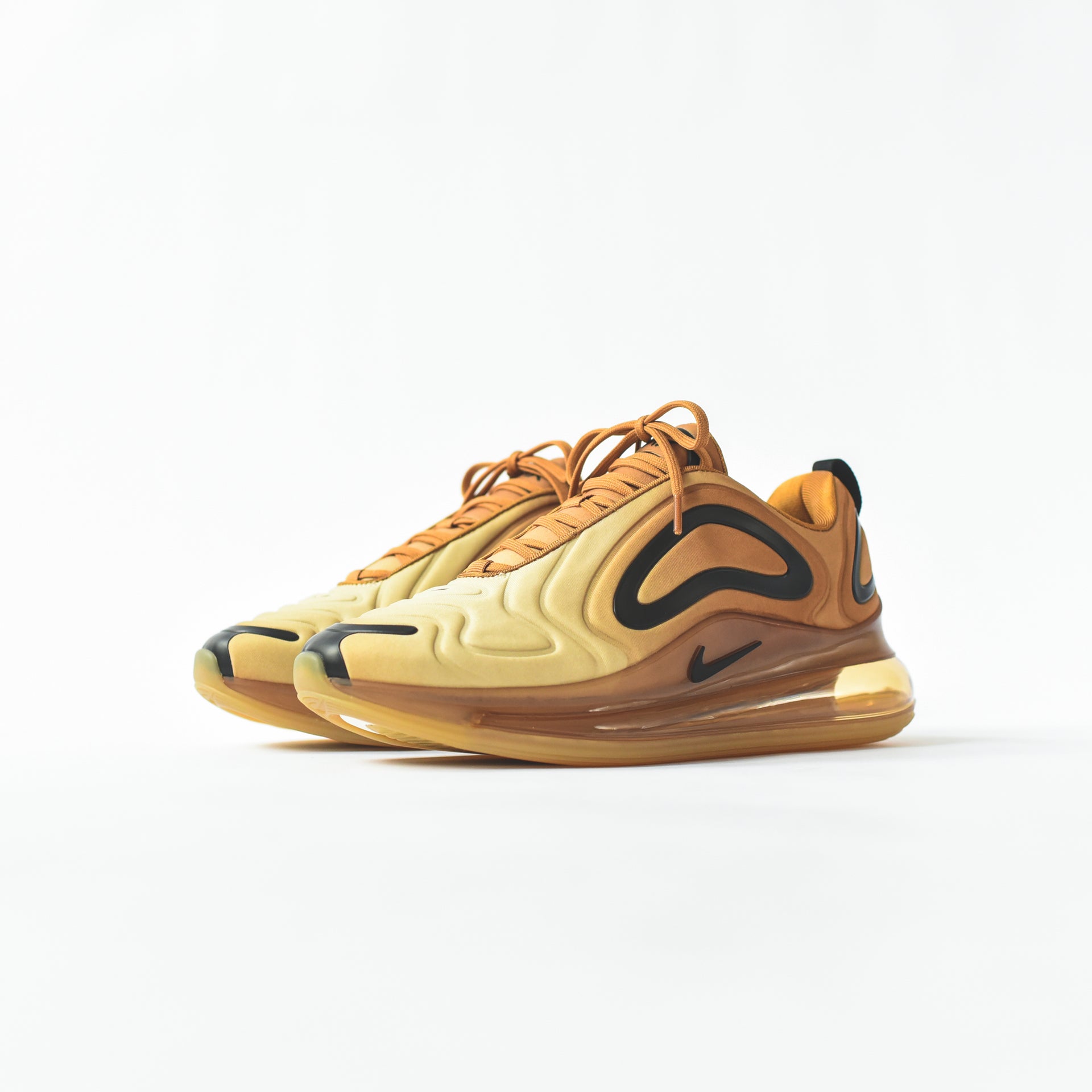 Nike Air Max 720 - Wheat / Black / Club Gold