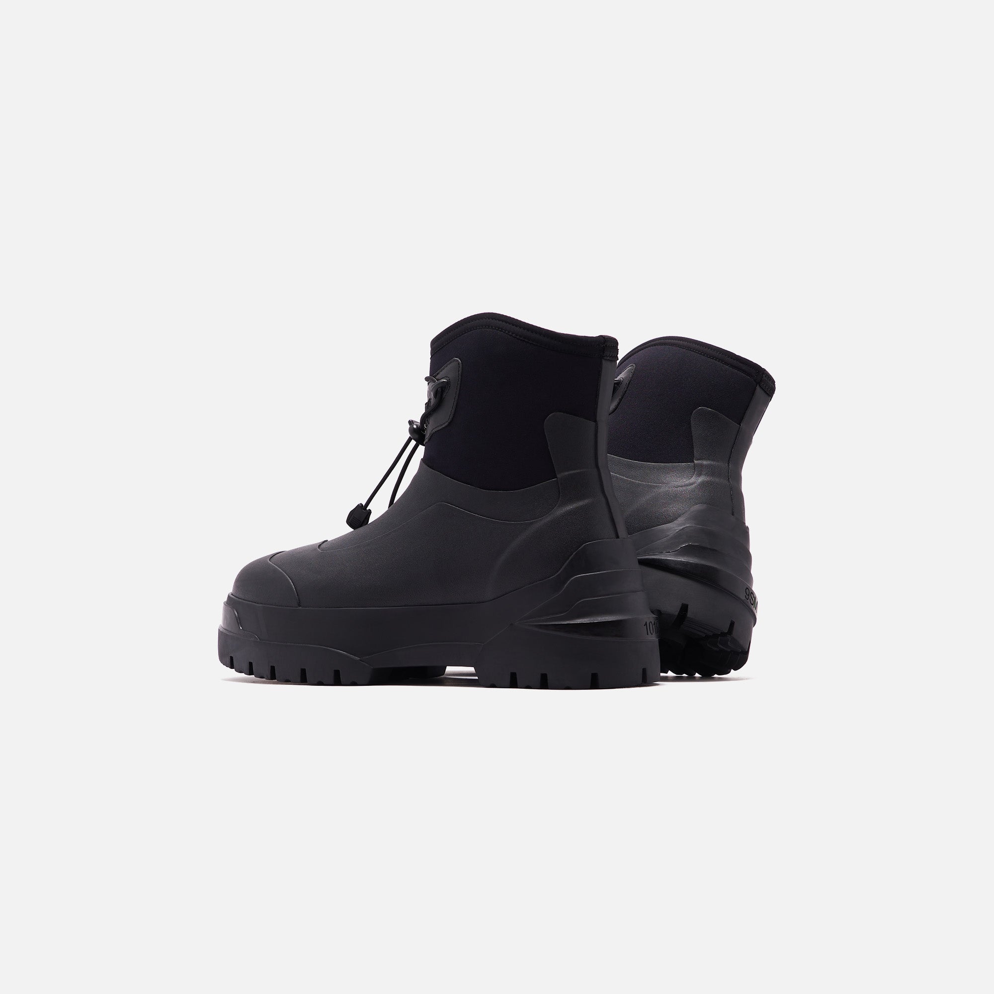 6 Moncler x 1017 Alyx 9SM Alison Scarpa - Black – Kith 6 Moncler x 1017 Alyx 9SM Alison Scarpa - Black – Kith